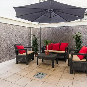 quiet-apt-with-private-patio-walking-distance-to-downtown.es-andalucia.com/
